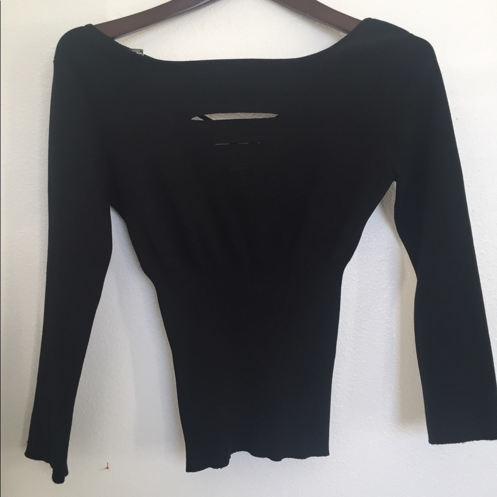 Black stretchy cotton shirt.